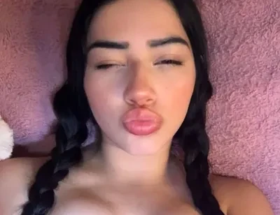 Esmeleaah newyork OnlyFans verified creator 2026